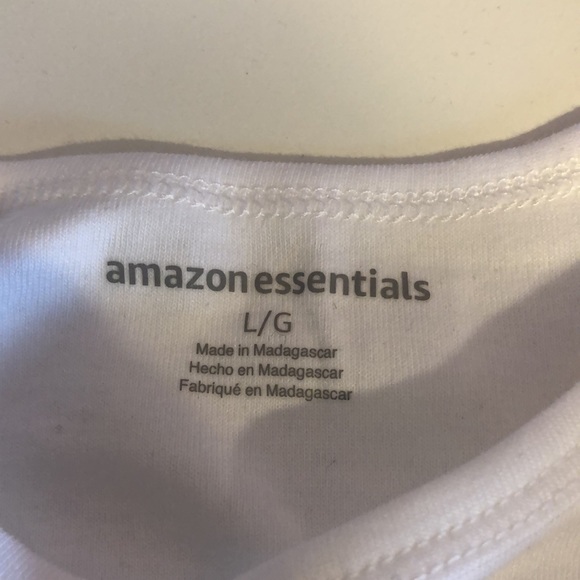 Amazon Essentials basic white tank top - Picture 2 of 3